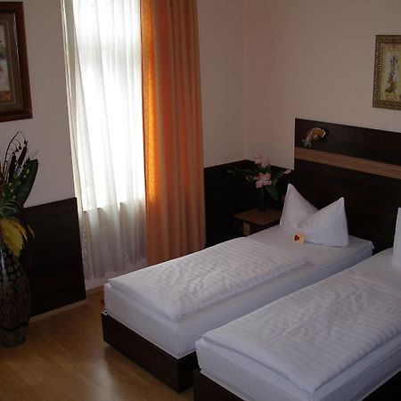 Hotel Elbe Street 34 Frankfurt am Main Exterior photo